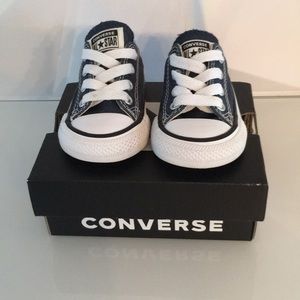 Navy Infant Converse Sz 3